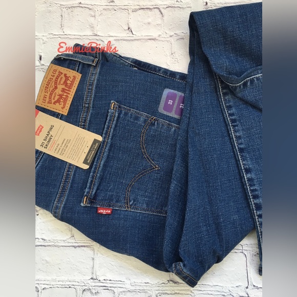 NWT Levi’s 311 Hypersoft Shaping Skinny Jeans Lightly Distressed Denim Size 16 - Picture 3 of 16